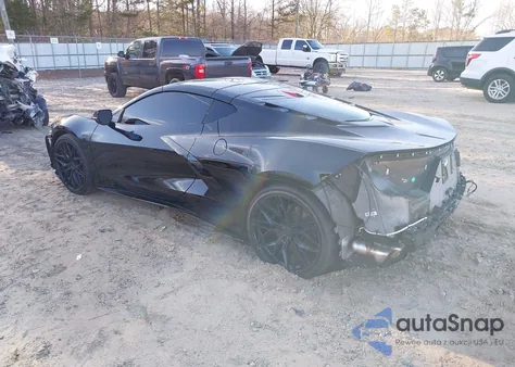 2022 Chevrolet Corvette Stingray Rwd 2Lt from USA, damaged, VIN 1G1YB2D44N5114950